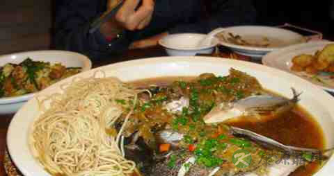 治疗胃热口臭的食疗方法 治疗胃热口臭的食疗方法
