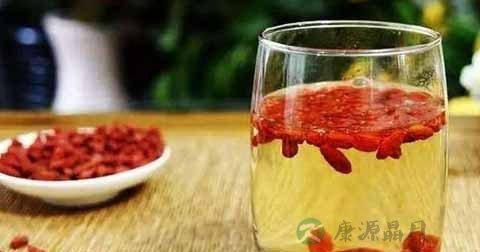 枸杞泡茶补肾吗 枸杞泡茶补肾吗