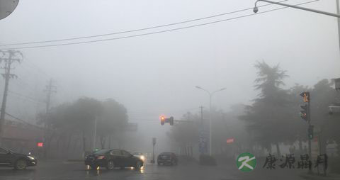 秋季开车技巧_雾霾天如何安全开车 秋季开车技巧_雾霾天如何安全开车