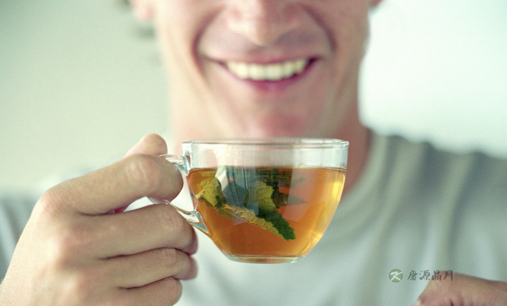 白领养生:早喝红茶晚喝青茶 白领养生:早喝红茶晚喝青茶
