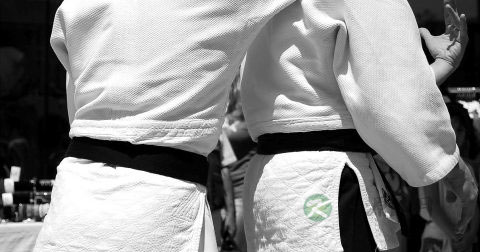 寒冷冬天怎样打太极拳 寒冷冬天怎样打太极拳