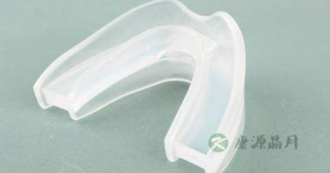 拳击牙套使用方法 拳击牙套使用方法
