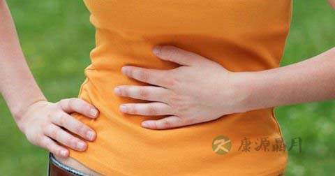 背部拉筋减肥操图解 背部拉筋减肥操图解