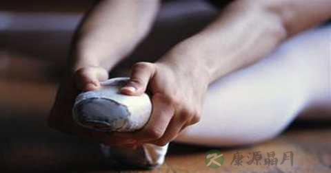 怎么压腿拉筋 怎么压腿拉筋