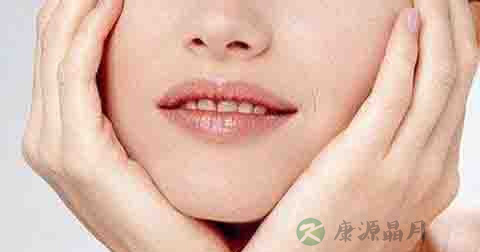 下巴老是脱臼怎么回事 下巴老是脱臼怎么回事