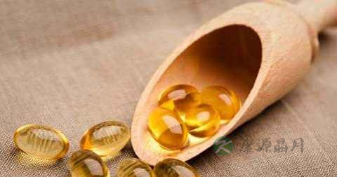 白殿疯可以用皮炎平吗 白殿疯可以用皮炎平吗