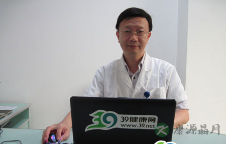 患上脚气需及时治疗 勿刻意寻求特效药 患上脚气需及时治疗 勿刻意寻求特效药