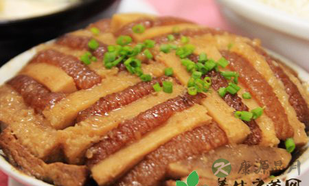 猪肉配芋头 强身又防癌 猪肉配芋头 强身又防癌