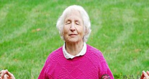 老年人如何控制情绪 老年人如何控制情绪