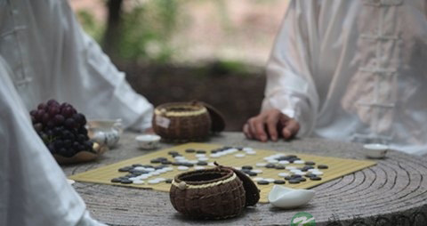 老年人下象棋的好处 老年人下象棋的好处