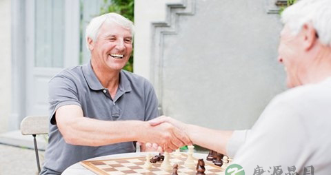 老年人下象棋的好处 老年人下象棋的好处