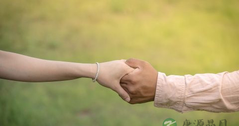 女上位腰怎么扭 女上位腰怎么扭