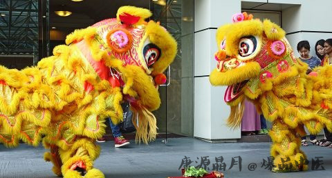 为什么春节要舞狮 为什么春节要舞狮