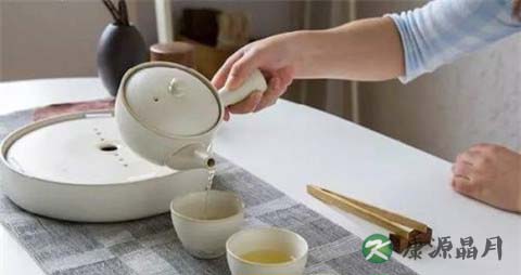 女性夏天喝什么茶最好 女性夏天喝什么茶最好