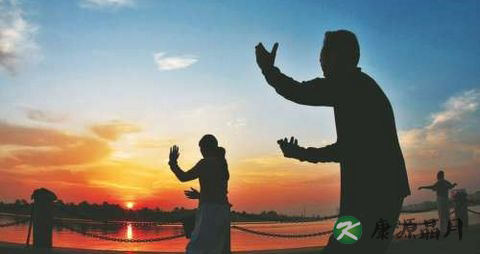 夏季避暑吃什么 夏季避暑吃什么