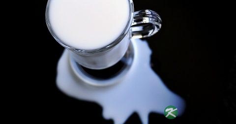 过期牛奶中毒怎么办 过期牛奶中毒怎么办