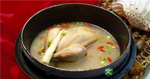 黄芪枸杞鸡汤的功效 黄芪枸杞鸡汤的功效