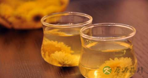 喝中药可以喝菊花茶吗 喝中药可以喝菊花茶吗