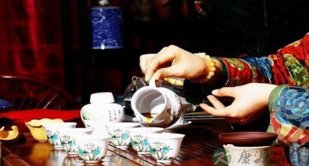 各种茶水的功效 茶不能和什么一起吃 各种茶水的功效 茶不能和什么一起吃