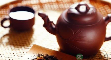 白茶中的药物成分怎么使用为最佳 白茶中的药物成分怎么使用为最佳