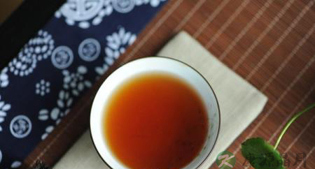 紫砂壶泡茶功效 紫砂壶泡茶功效