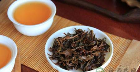 喝普洱茶有益于牙齿 喝普洱茶有益于牙齿