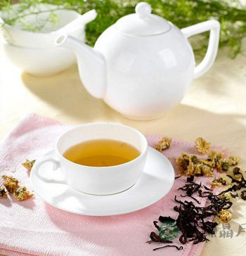 喝菊花茶养生要分清体质 喝菊花茶养生要分清体质