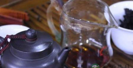 黑茶减肥功效,轻松喝出好身材 黑茶减肥功效,轻松喝出好身材