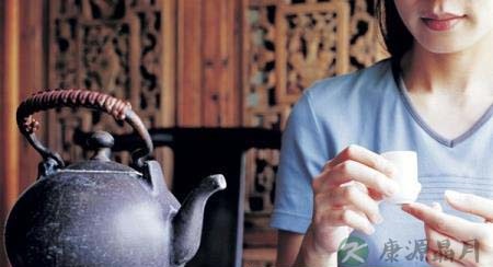 血压高就喝老君舒压茶 血压高就喝老君舒压茶