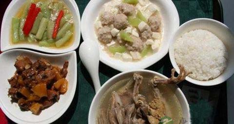 月子里要吃啥_月子饮食推荐 月子里要吃啥_月子饮食推荐