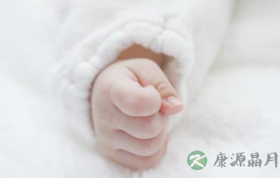 细菌多滋生 小宝宝指甲要干净 细菌多滋生 小宝宝指甲要干净
