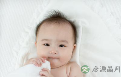 指尖上的爱 给婴儿洗澡做抚触 指尖上的爱 给婴儿洗澡做抚触