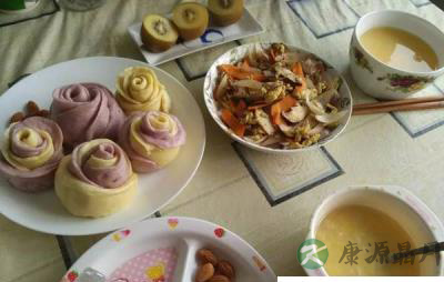 玫瑰花卷:儿童营养早餐好搭档 玫瑰花卷:儿童营养早餐好搭档