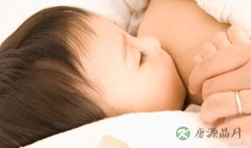 我国纯母乳喂养率仅28% 对婴儿健康不利 我国纯母乳喂养率仅28% 对婴儿健康不利