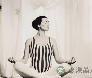 产后如何恢复身材?现在流行S型的辣妈啦! 产后如何恢复身材?现在流行S型的辣妈啦!
