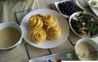 玫瑰花卷:儿童营养早餐好搭档 玫瑰花卷:儿童营养早餐好搭档
