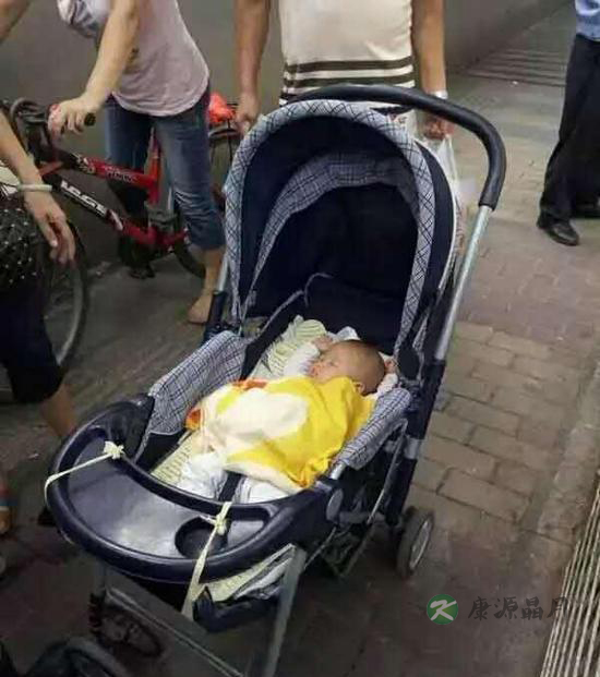 澄清:网曝迷倒奶奶抢女婴事件 实为遭奶奶弃养 澄清:网曝迷倒奶奶抢女婴事件 实为遭奶奶弃养