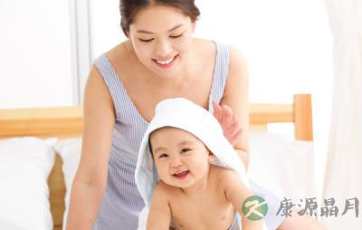 冬季这样洗澡 宝宝不容易着凉 冬季这样洗澡 宝宝不容易着凉