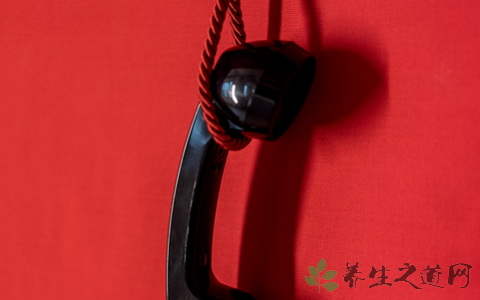 跟妈吵架想自杀是什么心理病 跟妈吵架想自杀是什么心理病