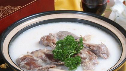 冬天手冻肿了怎么办 冬天手冻肿了怎么办