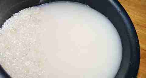 用什么洗脸可以去油 用什么洗脸可以去油