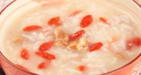 鼻翼两侧长痘怎么办 鼻翼两侧长痘怎么办