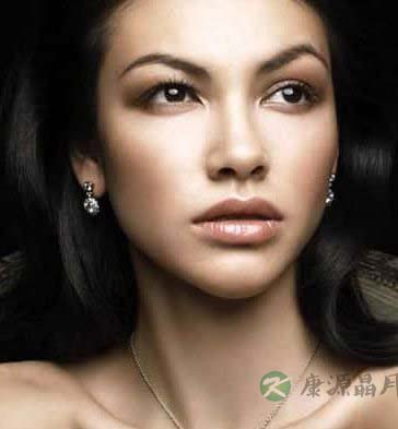 有效去黑头就先要选择适合的洁面方法 有效去黑头就先要选择适合的洁面方法