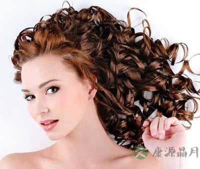 去黑头绝招 轻松甩掉草莓鼻 去黑头绝招 轻松甩掉草莓鼻