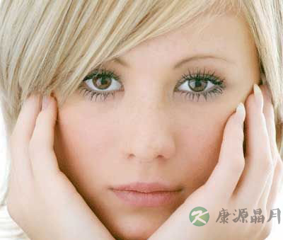 去黑头绝招 轻松甩掉草莓鼻 去黑头绝招 轻松甩掉草莓鼻