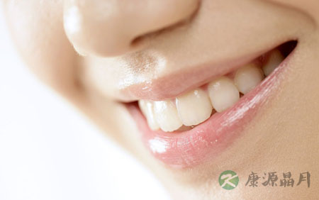 去掉脸上斑点的几个妙方 去掉脸上斑点的几个妙方