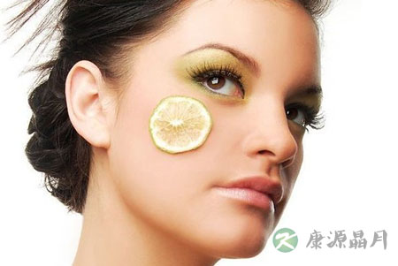 去掉脸上斑点的几个妙方 去掉脸上斑点的几个妙方