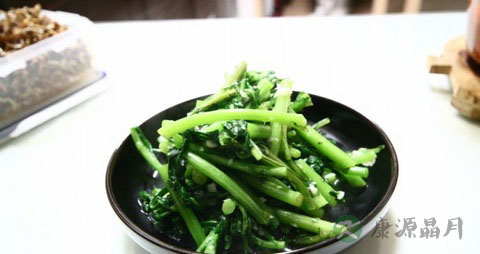茼蒿可以生吃吗 茼蒿可以生吃吗