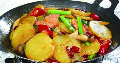 干锅土豆片什么时候放调料 干锅土豆片什么时候放调料