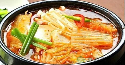 泡菜可以炖汤吗 泡菜可以炖汤吗